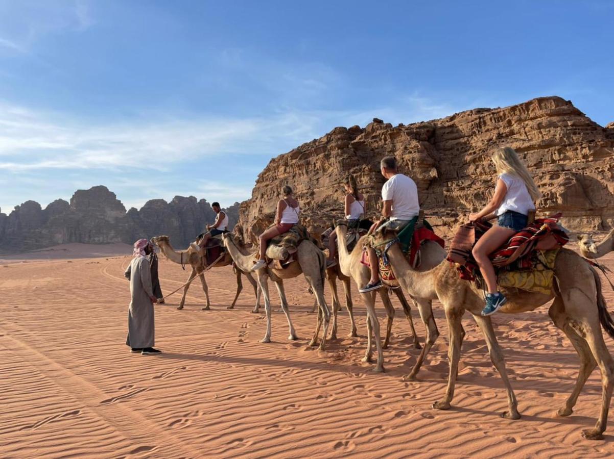 Wadi Rum Magic Camp Екстер'єр фото