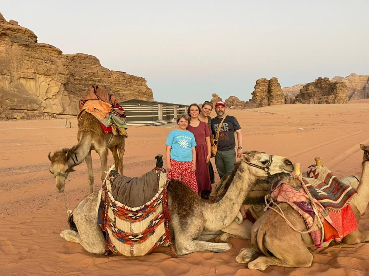 Wadi Rum Magic Camp Екстер'єр фото