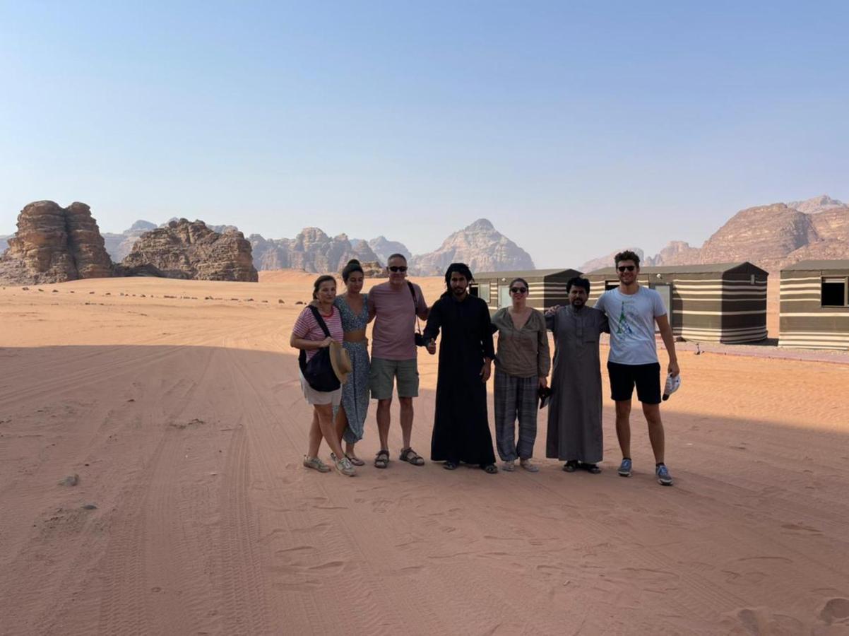Wadi Rum Magic Camp Екстер'єр фото