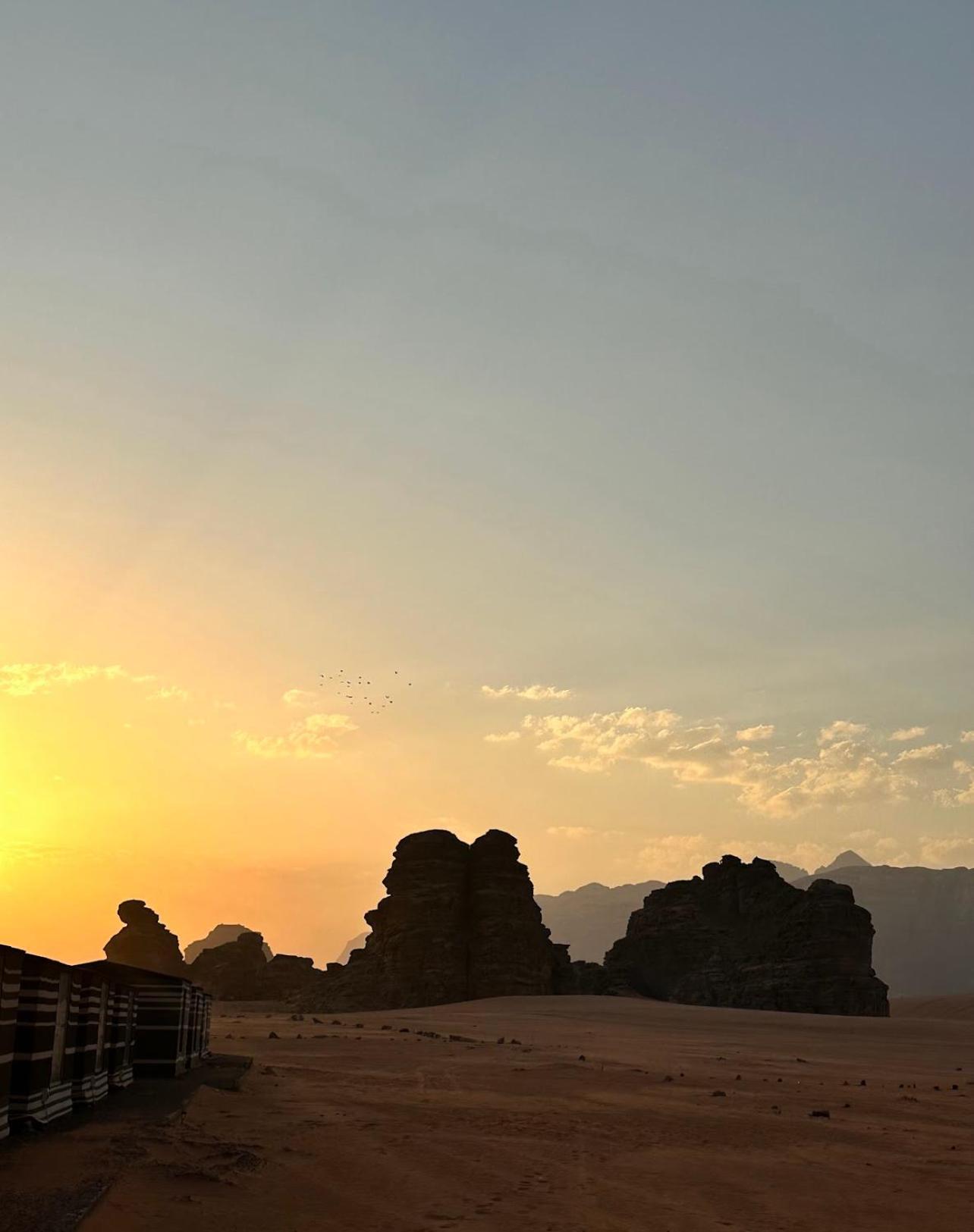 Wadi Rum Magic Camp Екстер'єр фото