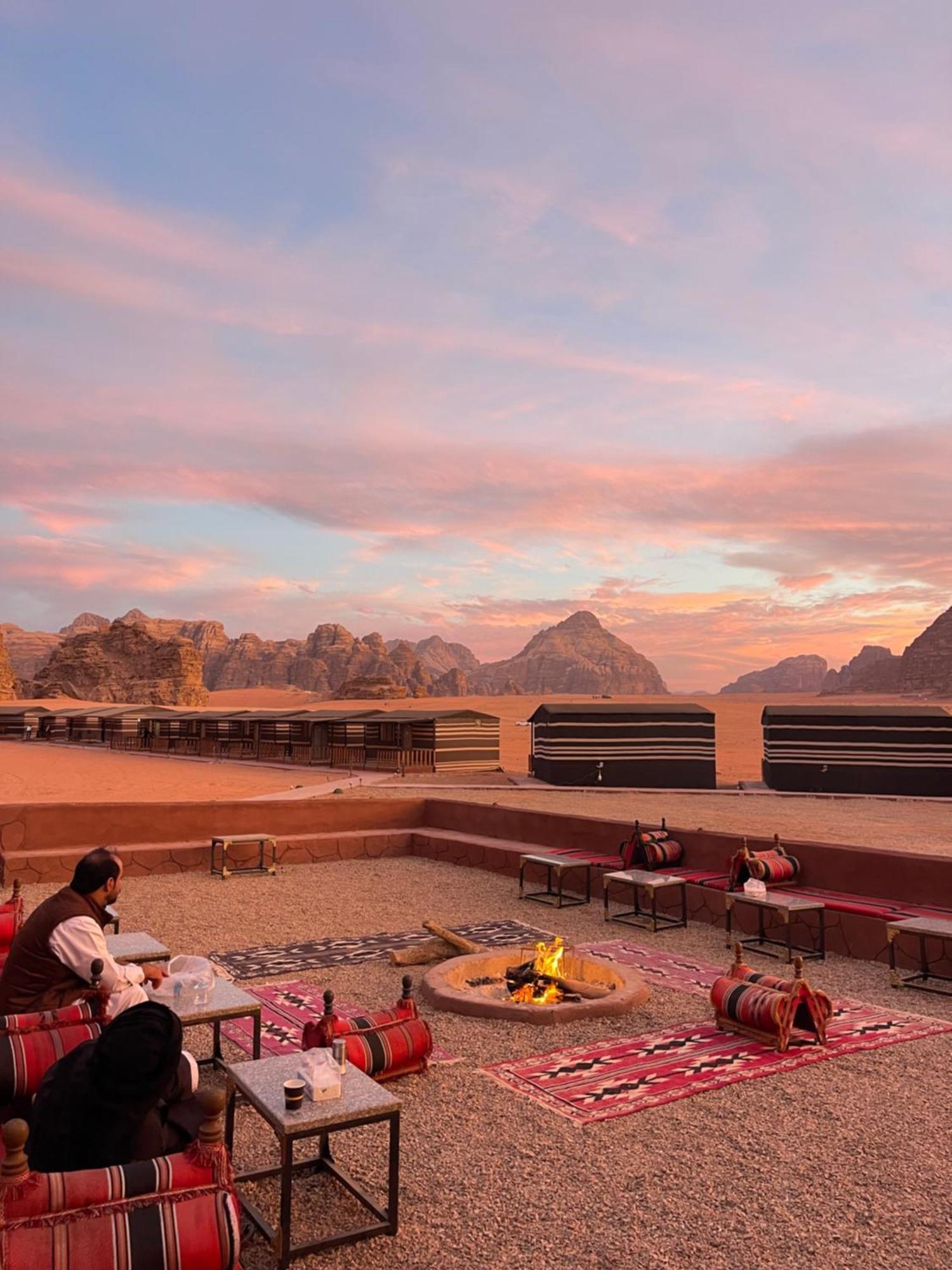 Wadi Rum Magic Camp Екстер'єр фото