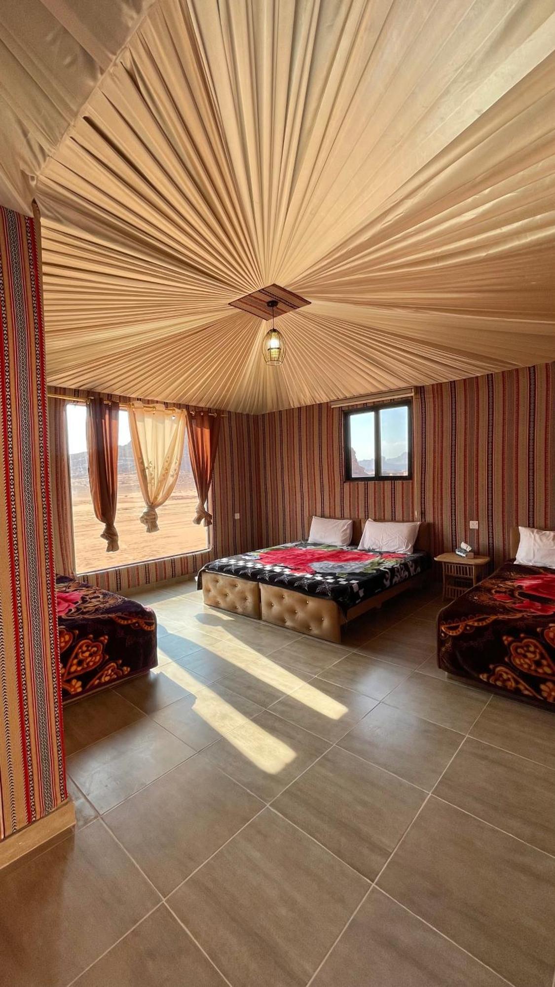 Wadi Rum Magic Camp Екстер'єр фото