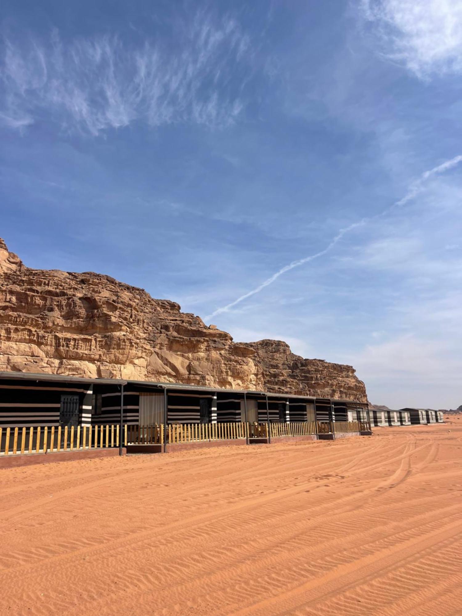 Wadi Rum Magic Camp Екстер'єр фото